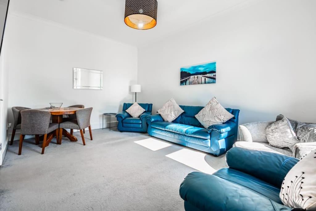 Kali Apartment - Spacious 3 Bed Apartment In Wishaw Wishaw  Exterior foto